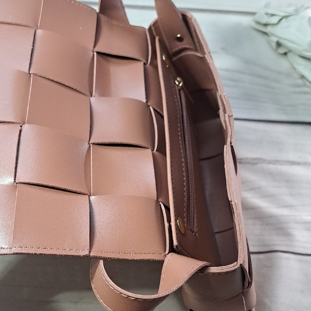 Olivia Miller Woven Crossbody Bag - Picture 7 of 11
